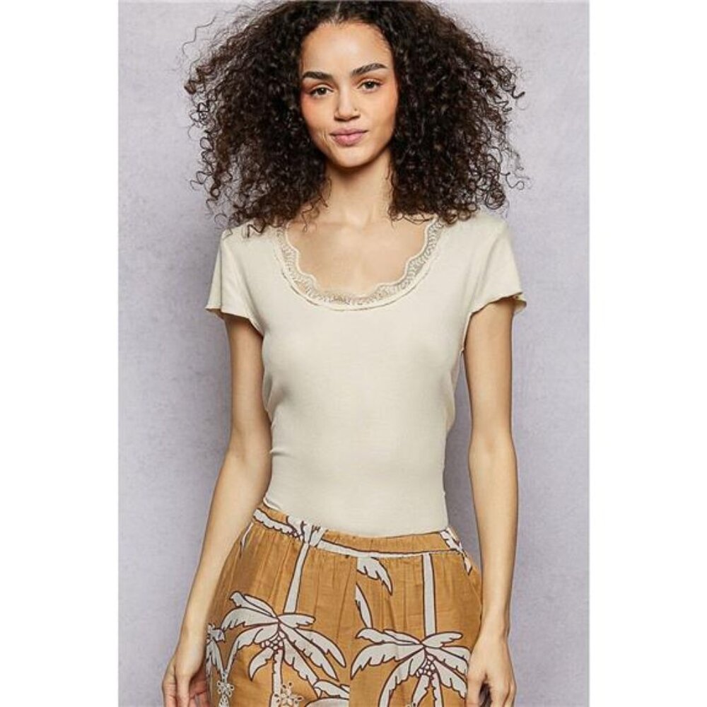 POL Round Neck Short Sleeve Crop T-Shirt with Lace Trim - Picture 13 of 16